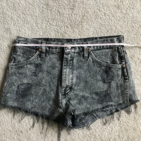 Wrangler Acid Wash Denim Cutoff Shorts - Picture 6 of 8